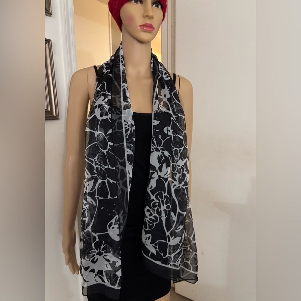 Floral Pattern Silk Blend Black & White Double Sided Sheer Fringed Scarf NWOT - Picture 3 of 9